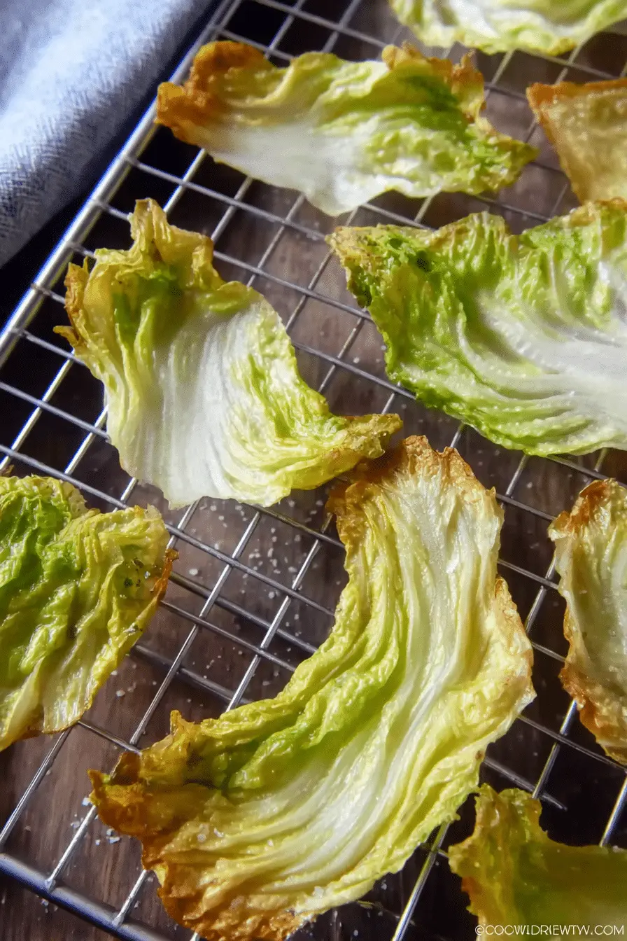 The Best Baked Crispy Cabbage Chips for Healthy Snacking