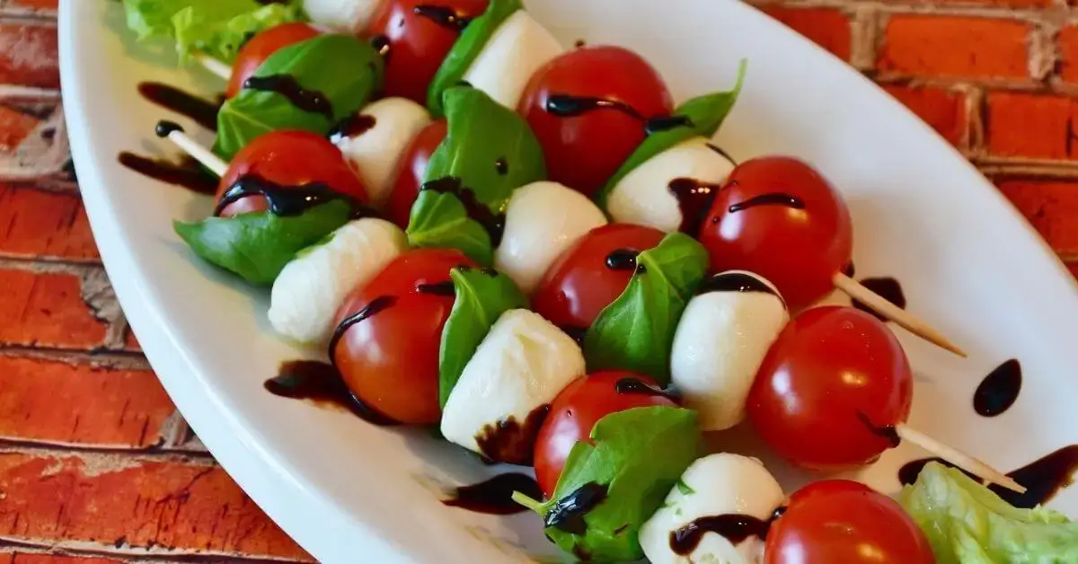 Delightful Caprese Skewers Recipe: Bursting with Italian Flavors
